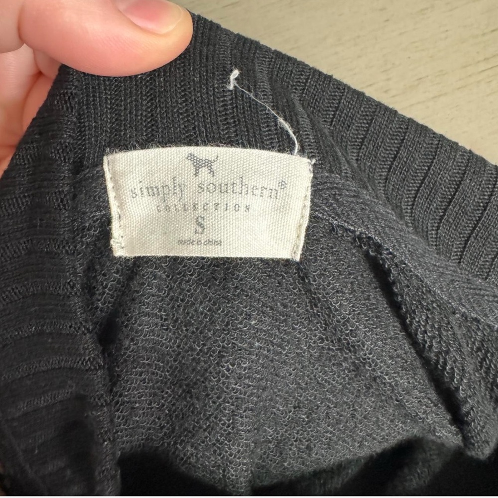 Simply Southern S Black Crewneck Pullover Always Cold Oversized Comfort Long - Picture 8 of 8